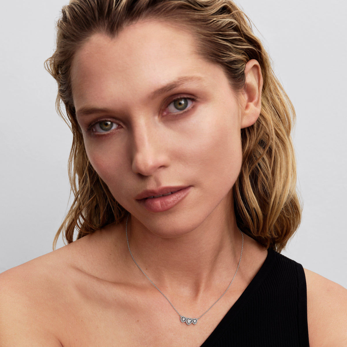 Pandora Halo Heart Trilogy Collier Necklace
