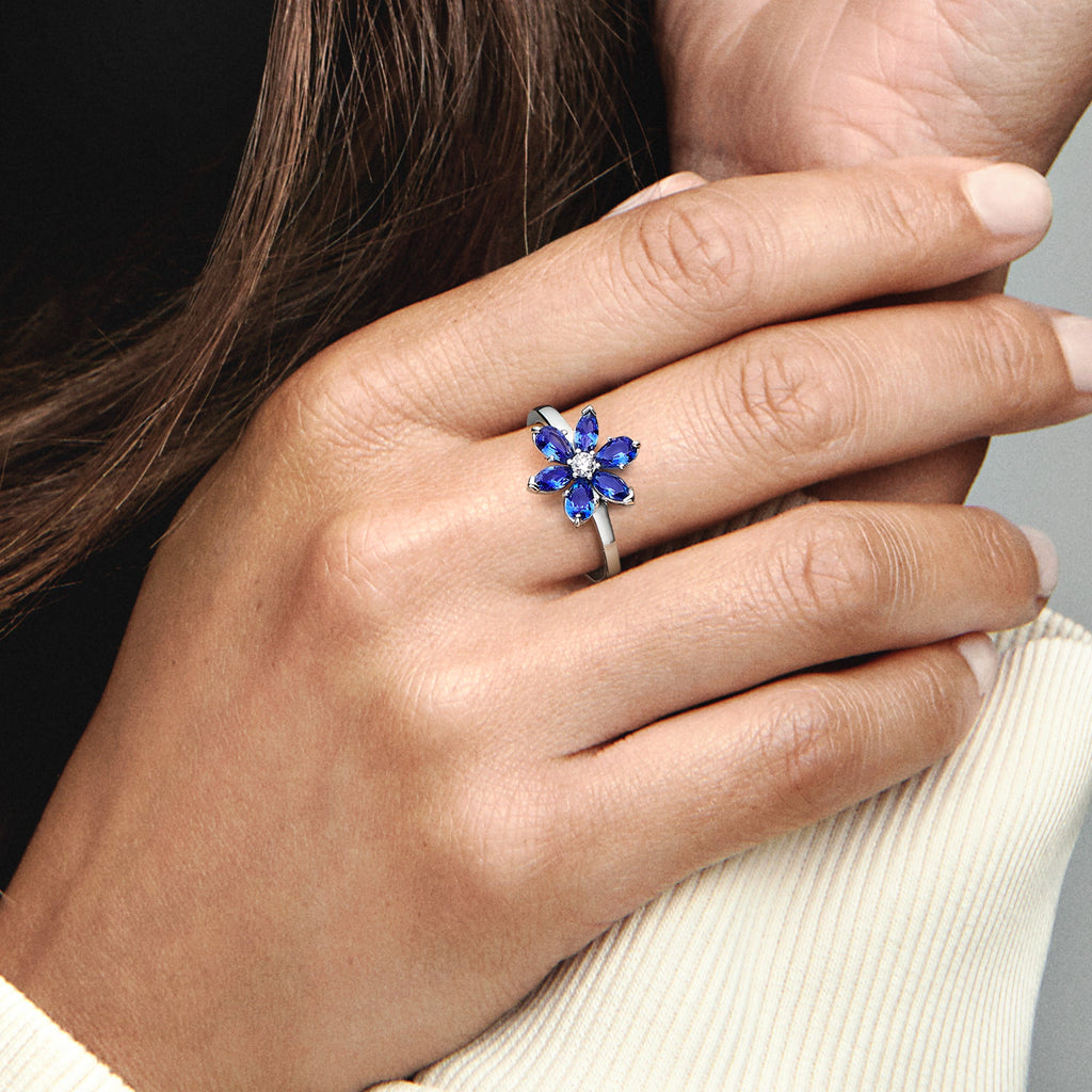 Pandora Sparkling Herbarium Cluster Ring