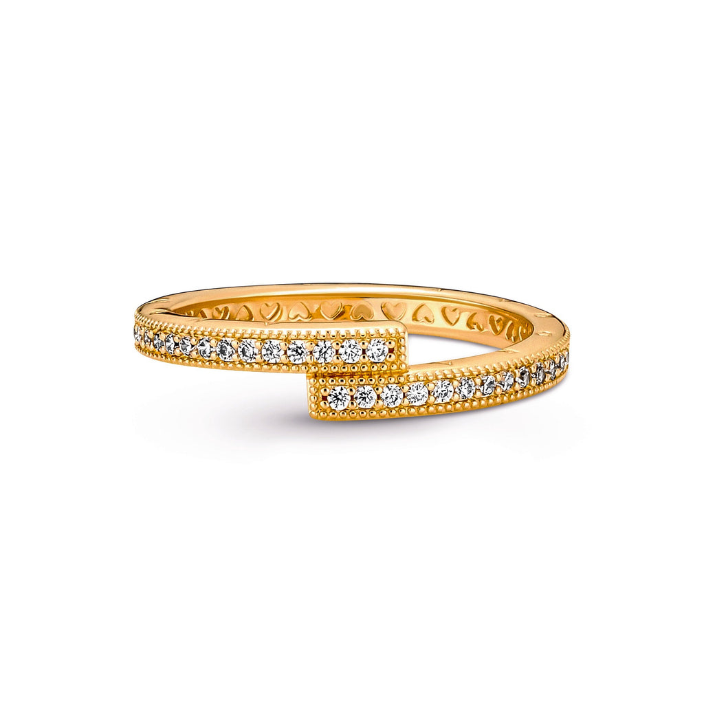 Pandora Sparkling Overlapping Ring