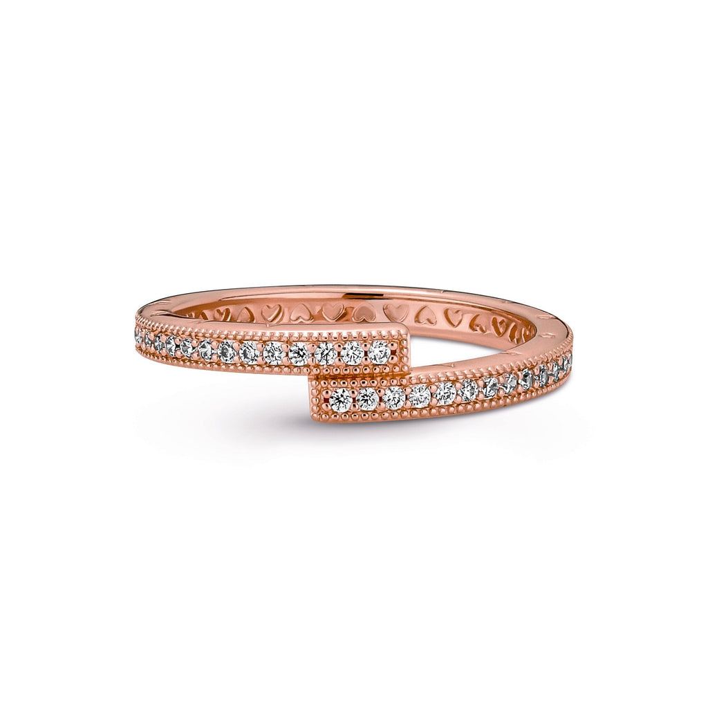 Pandora Sparkling Overlapping Ring