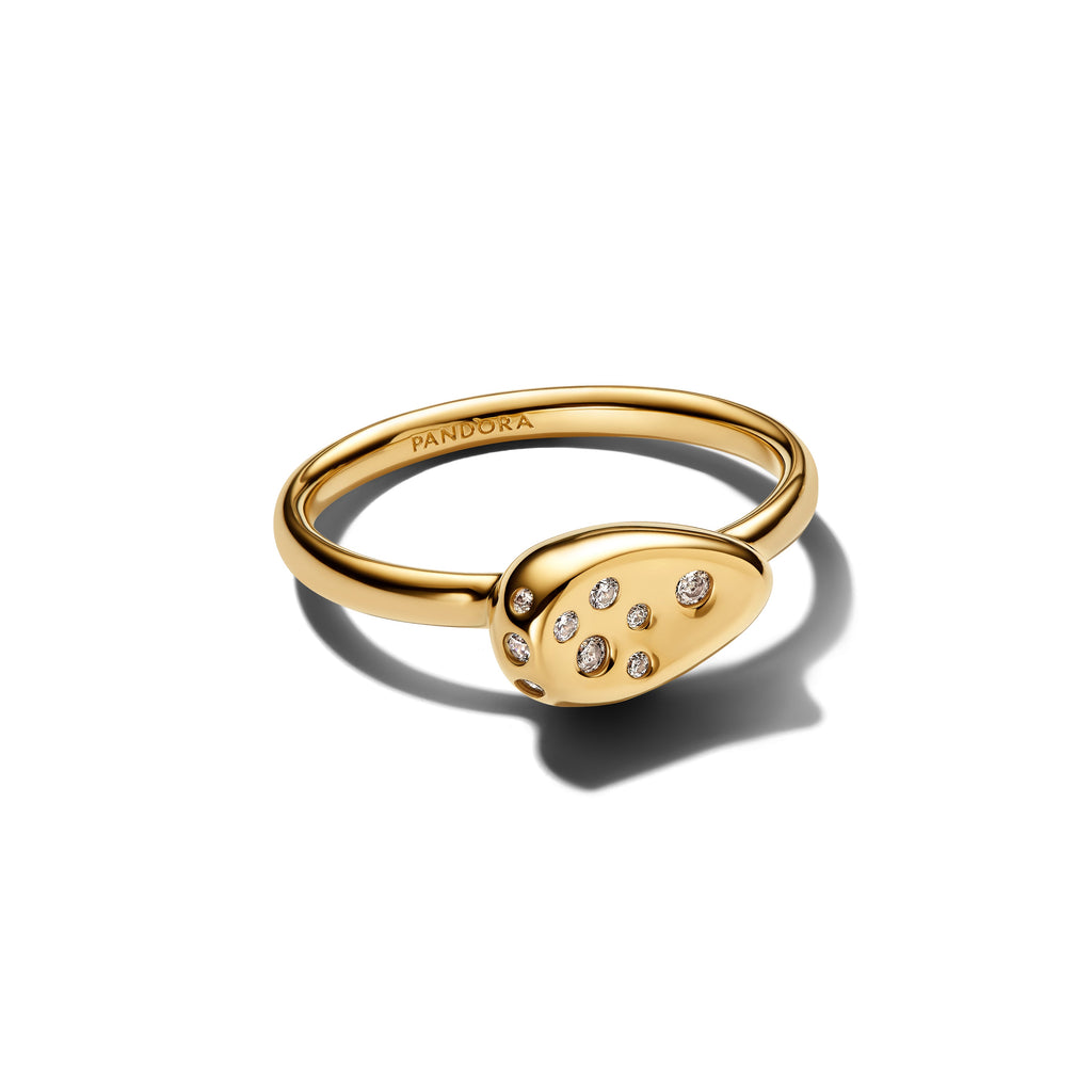Pandora Medium Stone-Set Oval Signet Ring