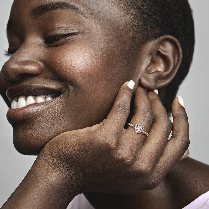 Pandora Sparkling Elevated Heart Ring